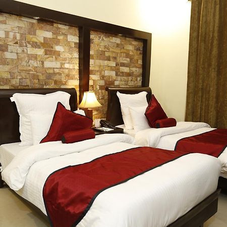 איסלמאבד Shangrila Resort Hotel מראה חיצוני תמונה