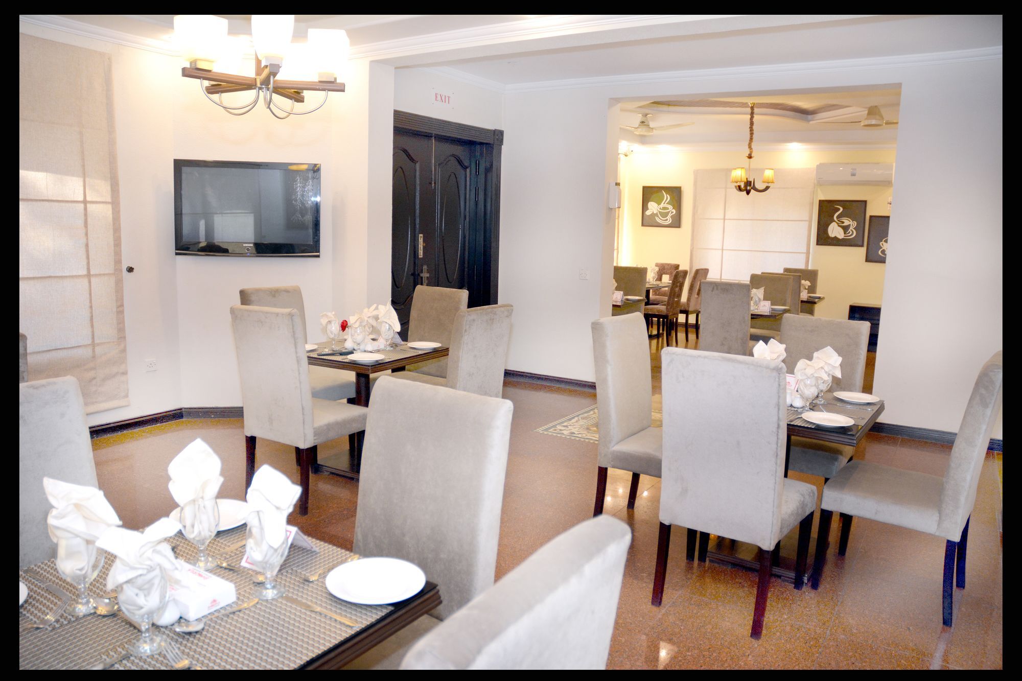 איסלמאבד Shangrila Resort Hotel מראה חיצוני תמונה